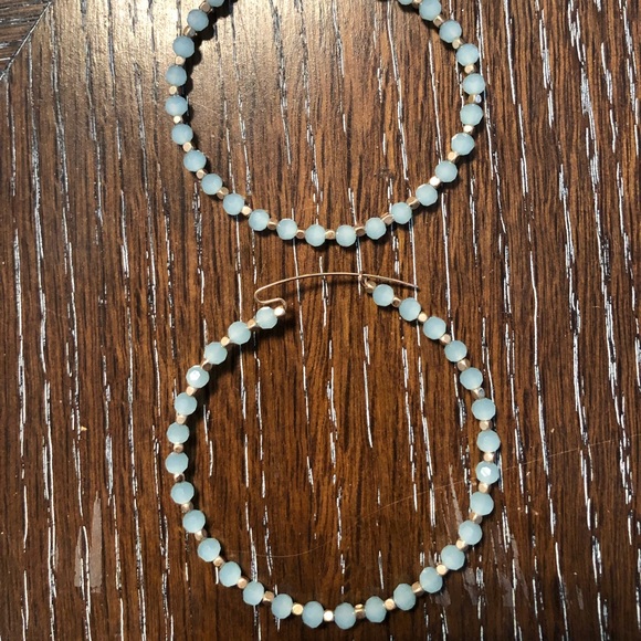 Turquoise and gold beaded hoop earrings - Picture 2 of 2